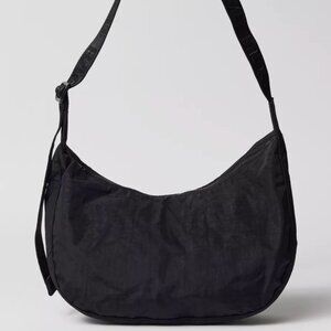 BRAND NEW CRESCENT BAG BAGGU